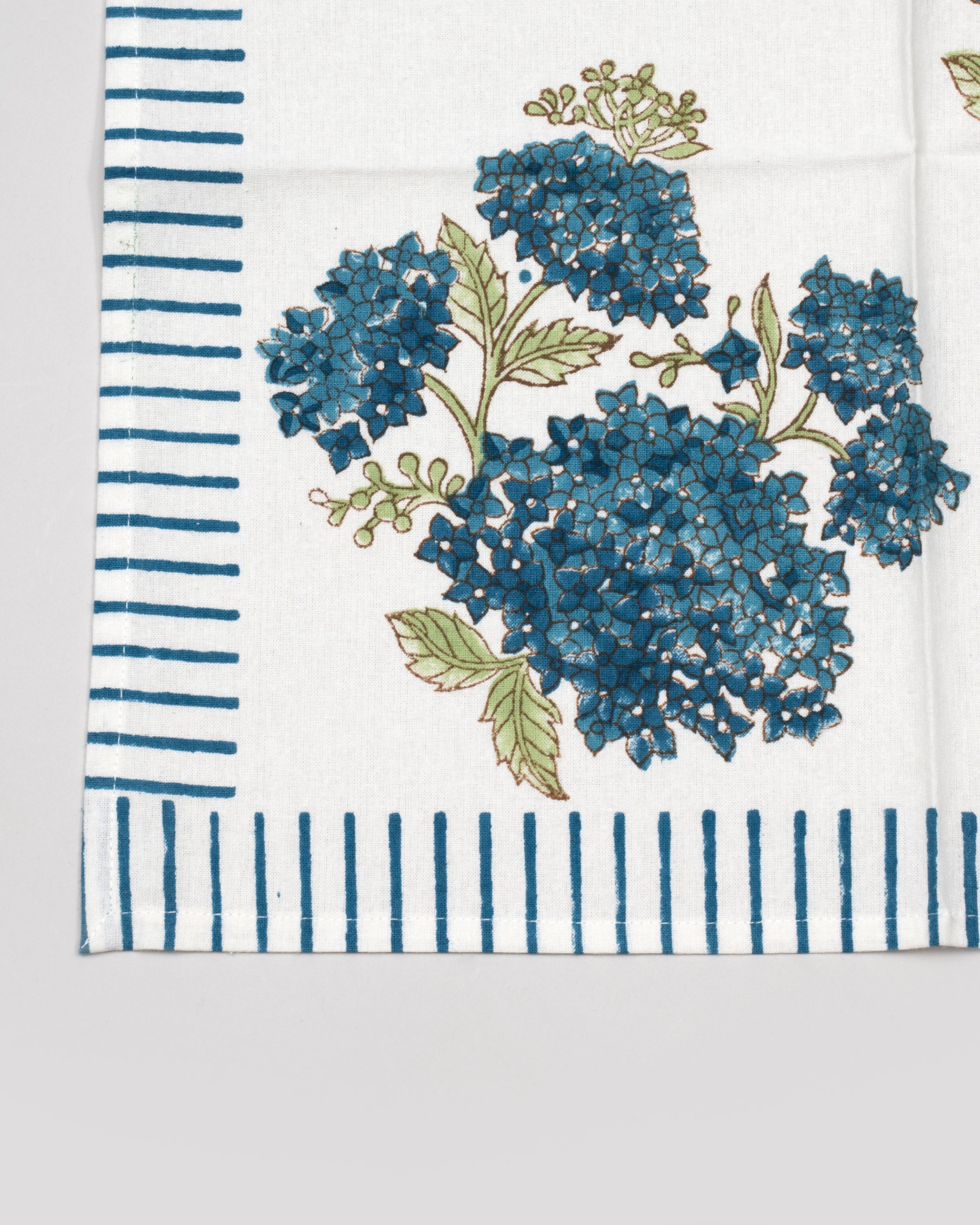 Whispering Hydrangea Classic Blue Table Mat & Napkin - Set of 6